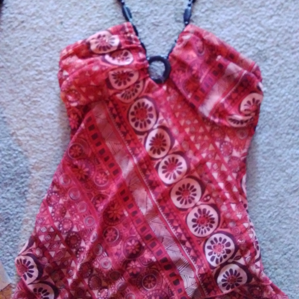 Cute Halter Top - Picture 2 of 2
